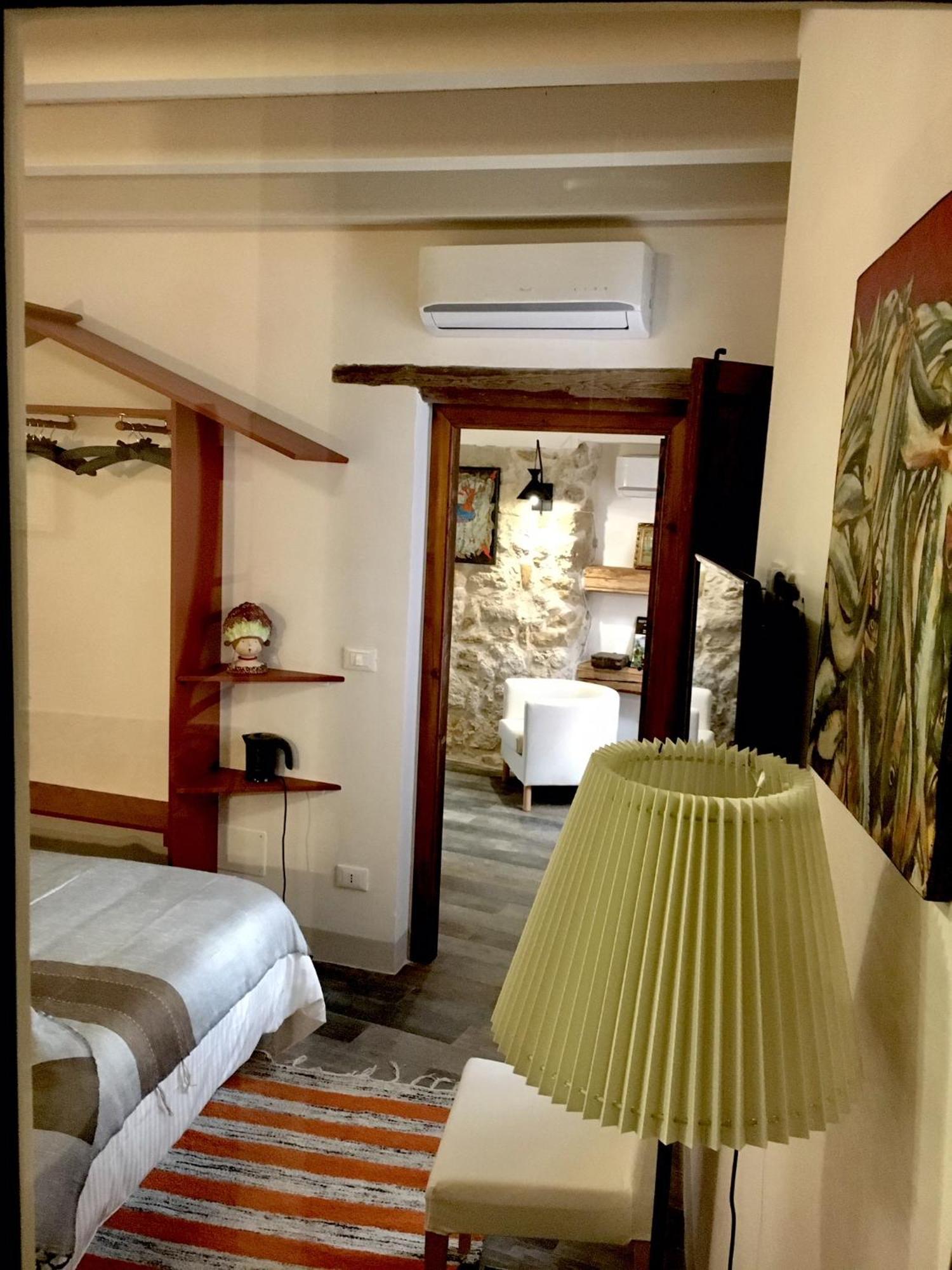 Locanda Sette Fate Spa E Solarium ปาแลร์โม ห้อง รูปภาพ