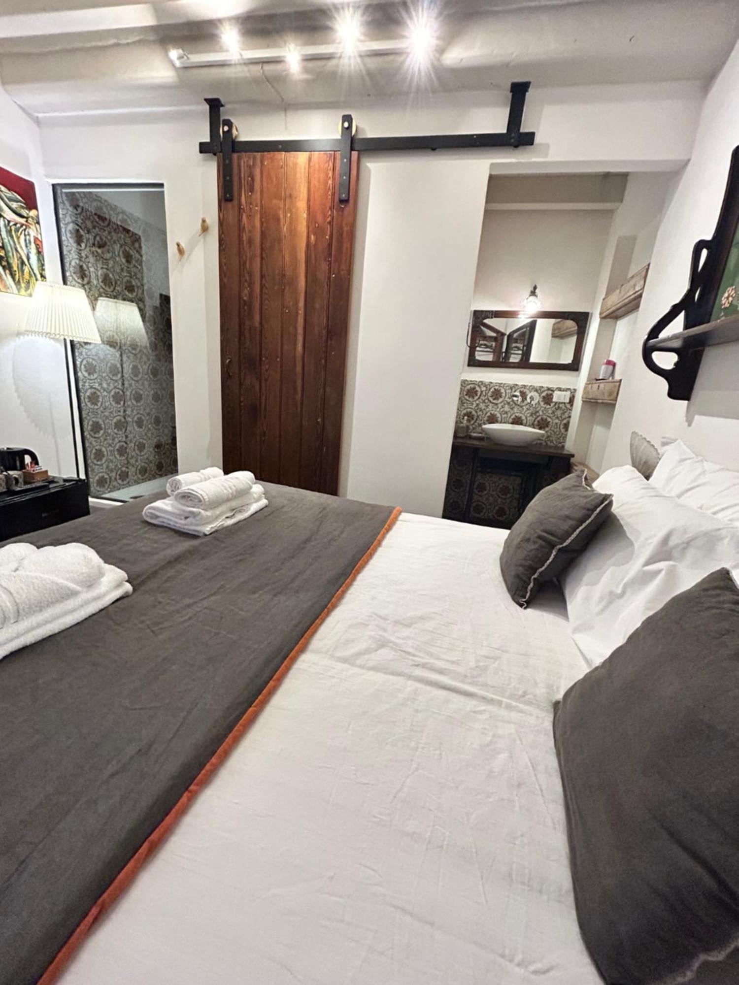 Locanda Sette Fate Spa E Solarium ปาแลร์โม ห้อง รูปภาพ